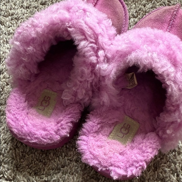 UGG Pink Fluffy Slippers - Picture 2 of 7